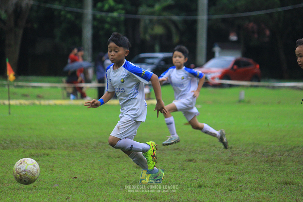 ijl u11 110126 brazillian ss senayan vs asia football school