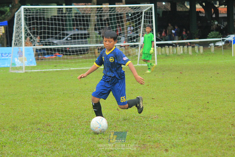 ijl u11 110126 brazillian ss senayan vs asia football school