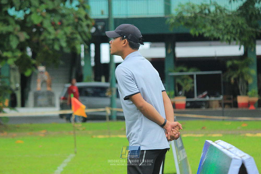 ijl u11 110126 brazillian ss senayan vs asia football school