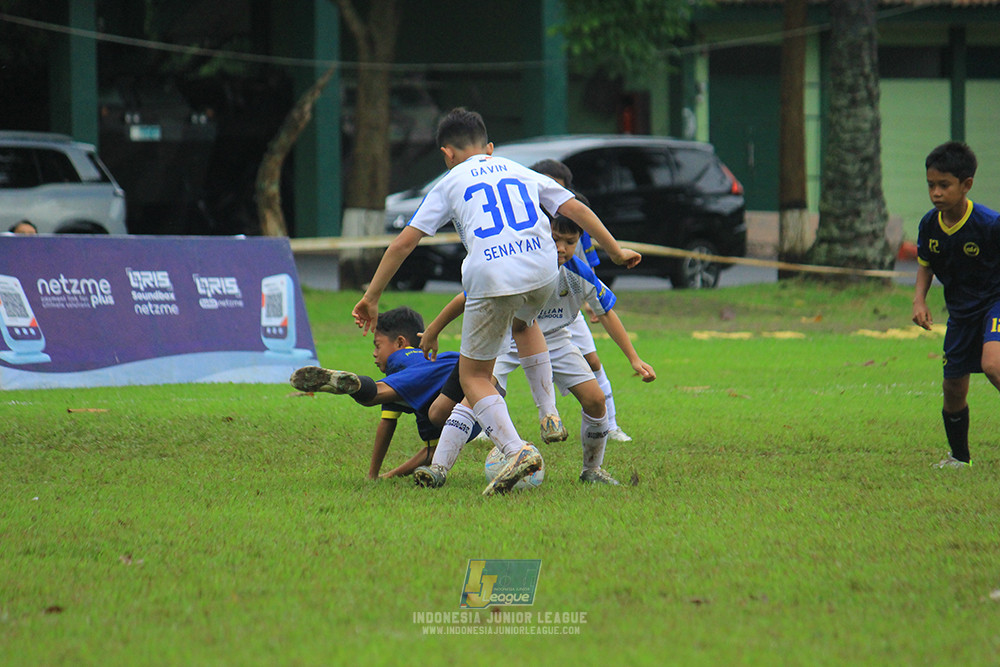 ijl u11 110126 brazillian ss senayan vs asia football school