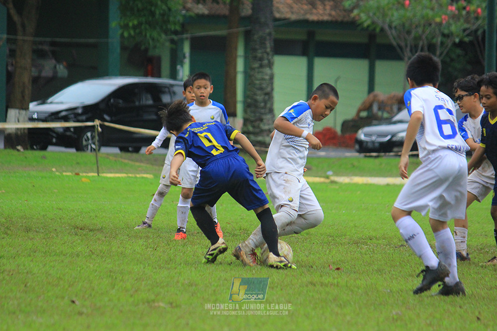 ijl u11 110126 brazillian ss senayan vs asia football school