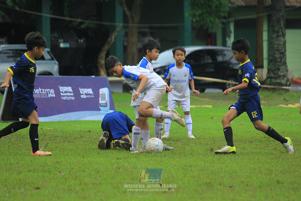 ijl u11 110126 brazillian ss senayan vs asia football school