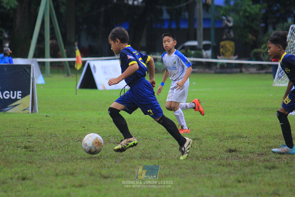 ijl u11 110126 brazillian ss senayan vs asia football school