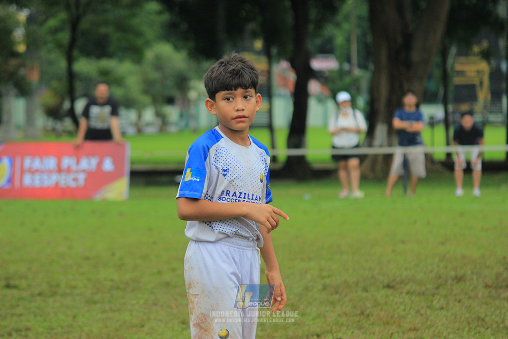 ijl u11 110126 brazillian ss senayan vs asia football school