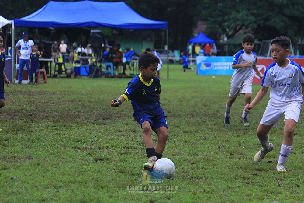 ijl u11 110126 brazillian ss senayan vs asia football school