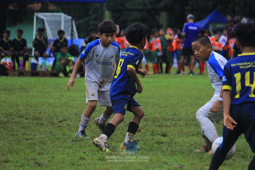 ijl u11 110126 brazillian ss senayan vs asia football school