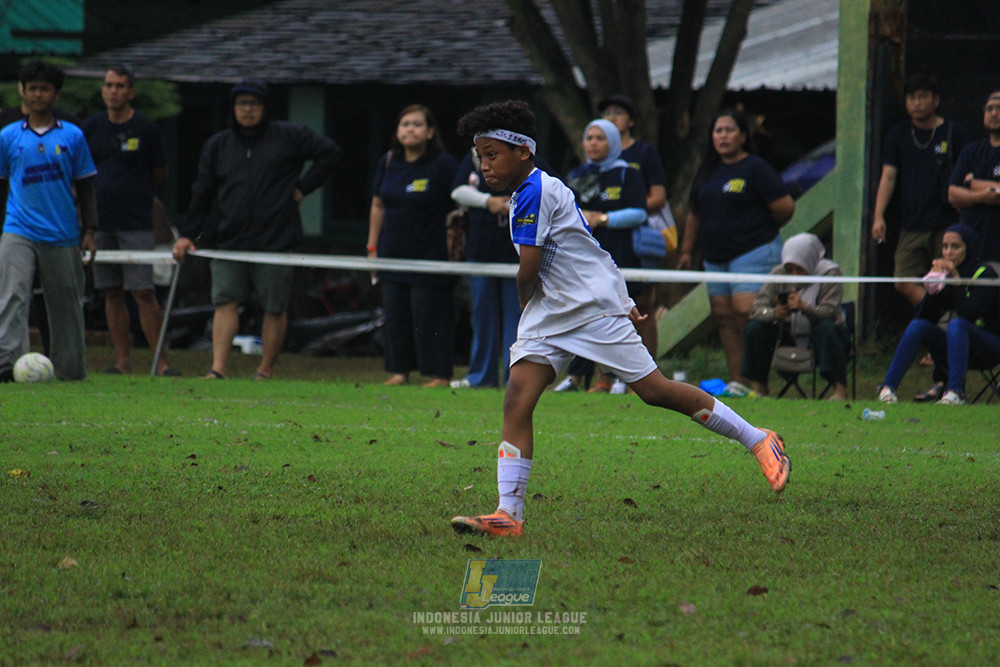 ijl u11 110126 brazillian ss senayan vs asia football school