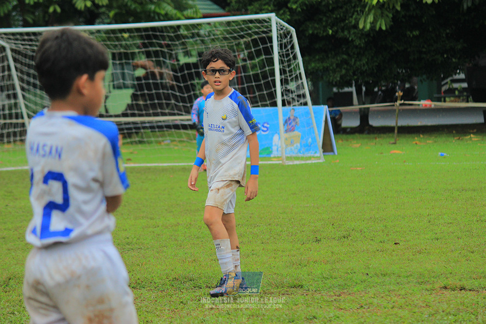 ijl u11 110126 brazillian ss senayan vs asia football school