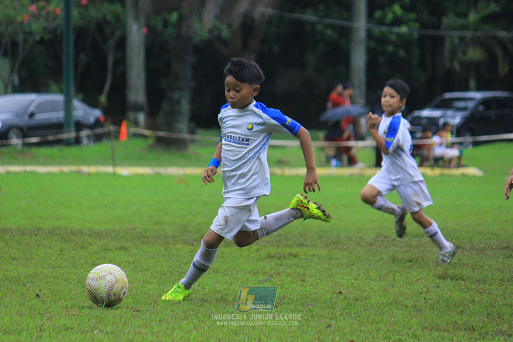 ijl u11 110126 brazillian ss senayan vs asia football school