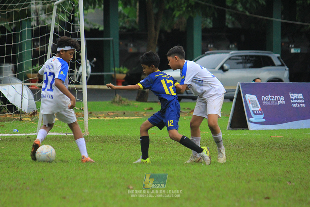 ijl u11 110126 brazillian ss senayan vs asia football school