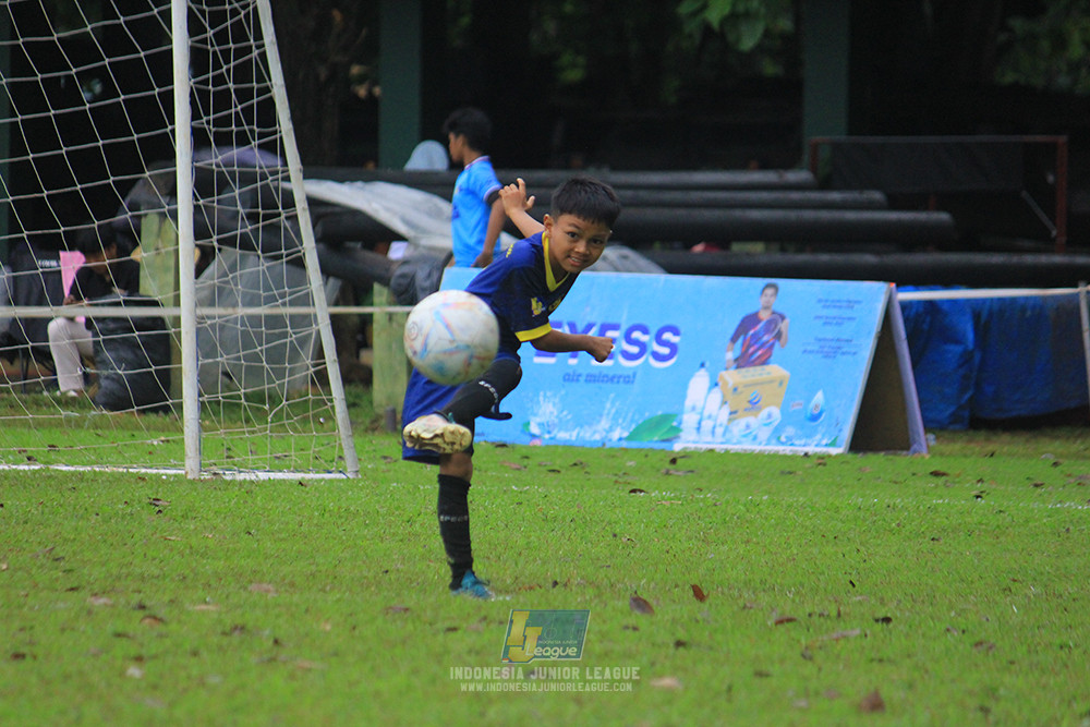 ijl u11 110126 brazillian ss senayan vs asia football school