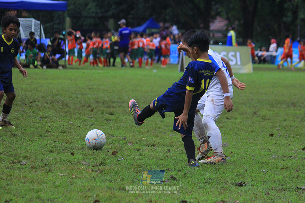 ijl u11 110126 brazillian ss senayan vs asia football school