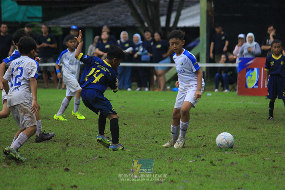 ijl u11 110126 brazillian ss senayan vs asia football school