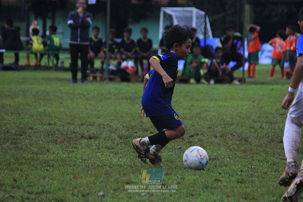 ijl u11 110126 brazillian ss senayan vs asia football school