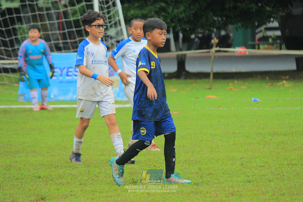 ijl u11 110126 brazillian ss senayan vs asia football school