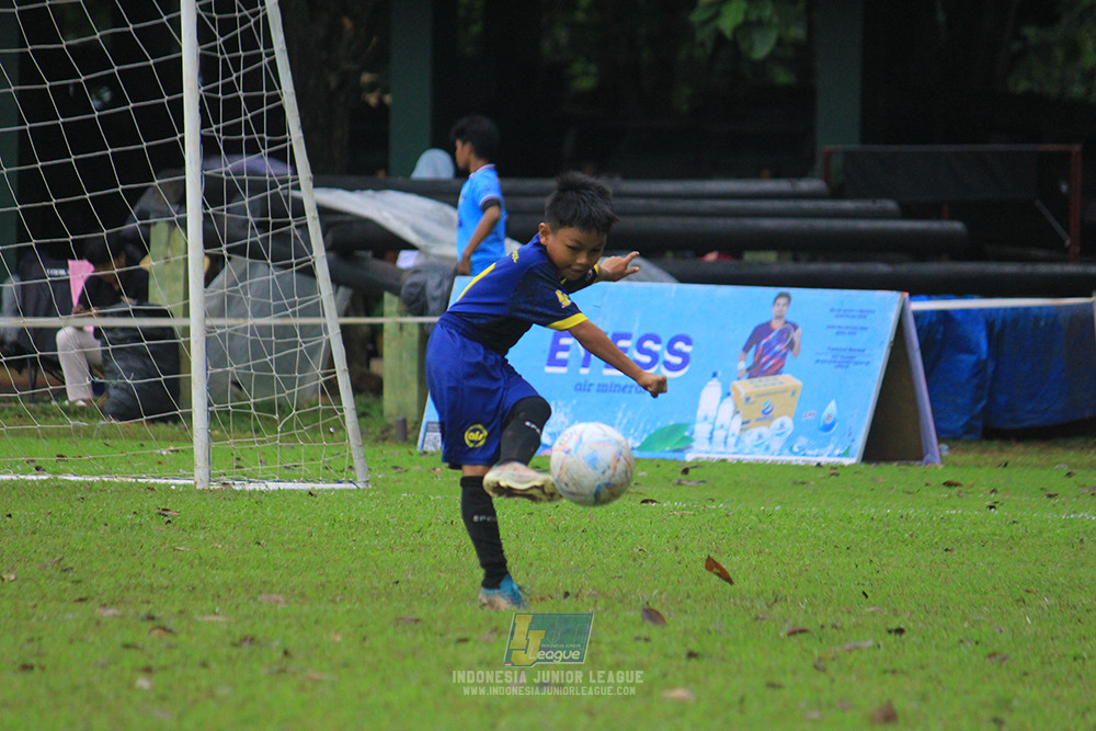 ijl u11 110126 brazillian ss senayan vs asia football school