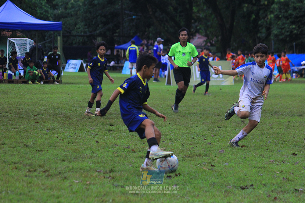 ijl u11 110126 brazillian ss senayan vs asia football school
