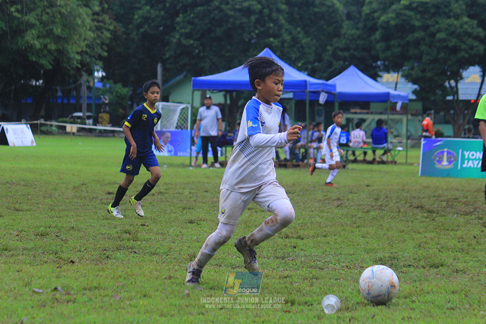 ijl u11 110126 brazillian ss senayan vs asia football school