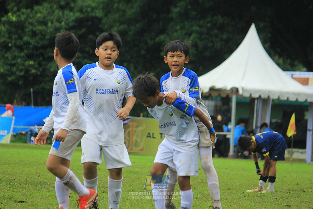 ijl u11 110126 brazillian ss senayan vs asia football school