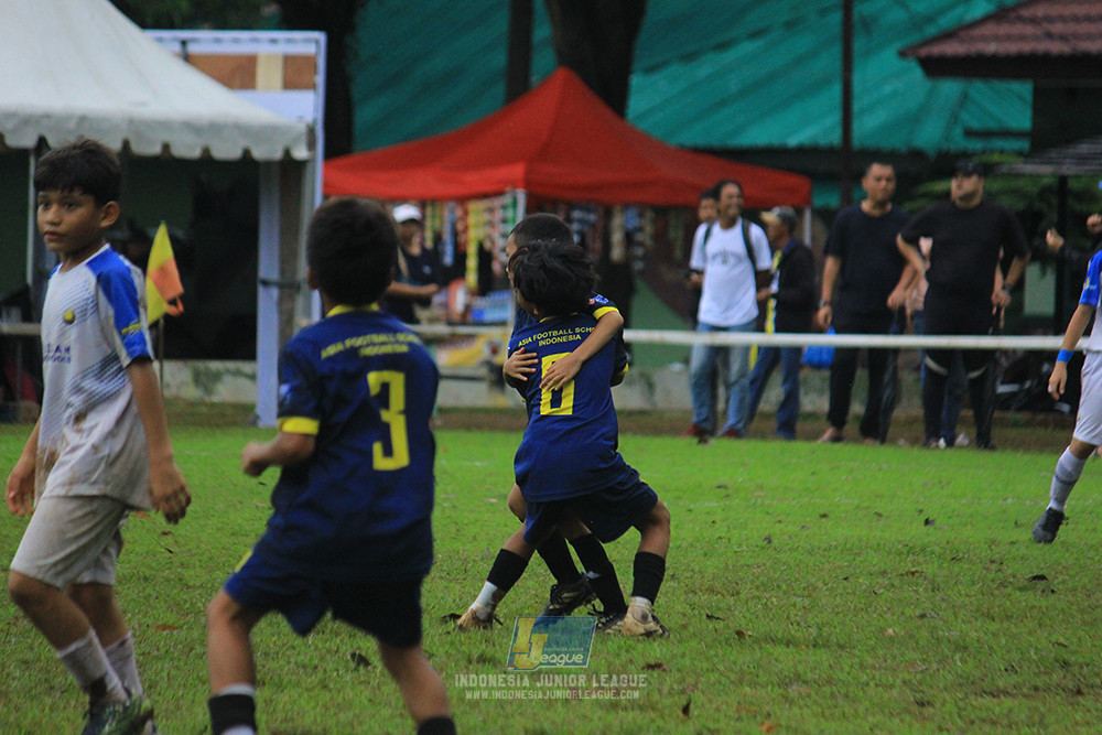 ijl u11 110126 brazillian ss senayan vs asia football school