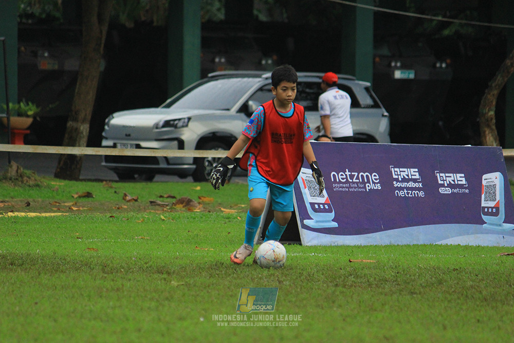 ijl u11 110126 brazillian ss senayan vs asia football school