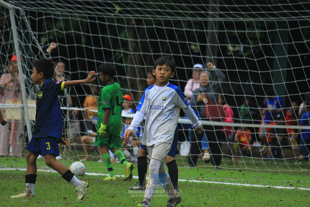 ijl u11 110126 brazillian ss senayan vs asia football school