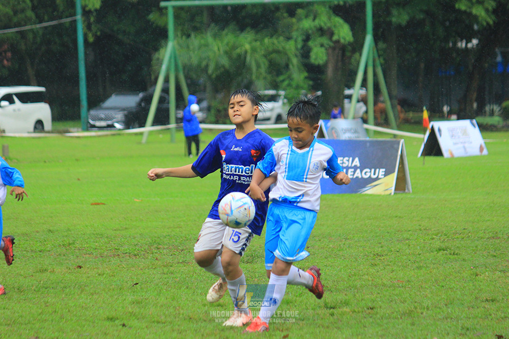 ijl u11 110126 proball football vs fifa farmel