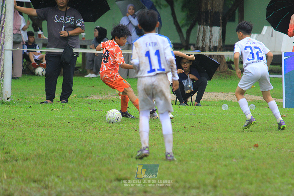 ijl u11 110126 soccer future lab cijantung vs brazillian ss senayan