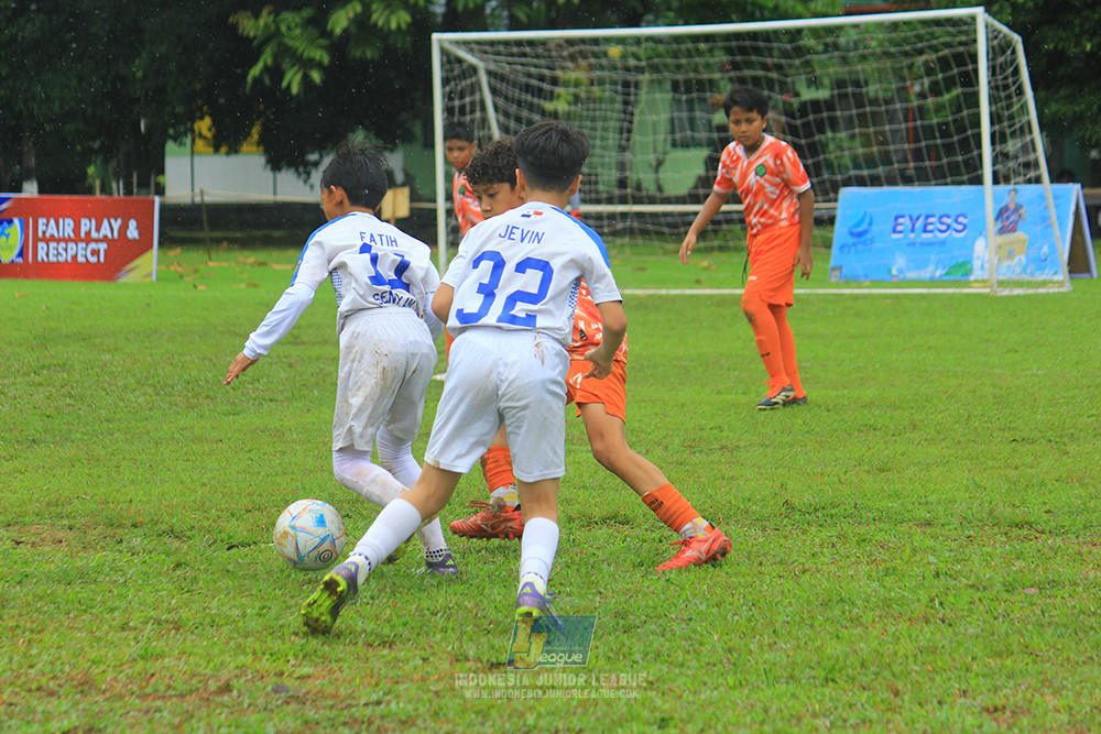 ijl u11 110126 soccer future lab cijantung vs brazillian ss senayan