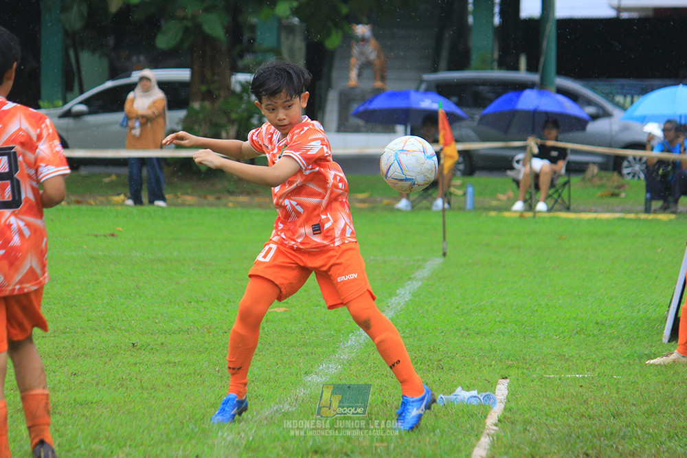 ijl u11 110126 soccer future lab cijantung vs brazillian ss senayan