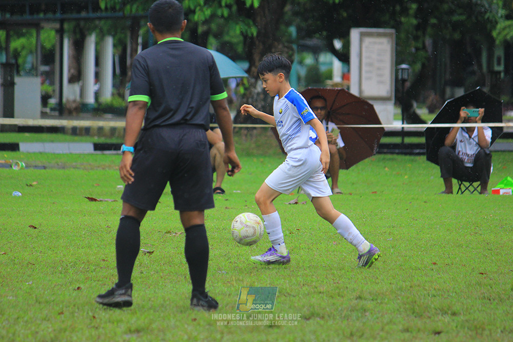 ijl u11 110126 soccer future lab cijantung vs brazillian ss senayan