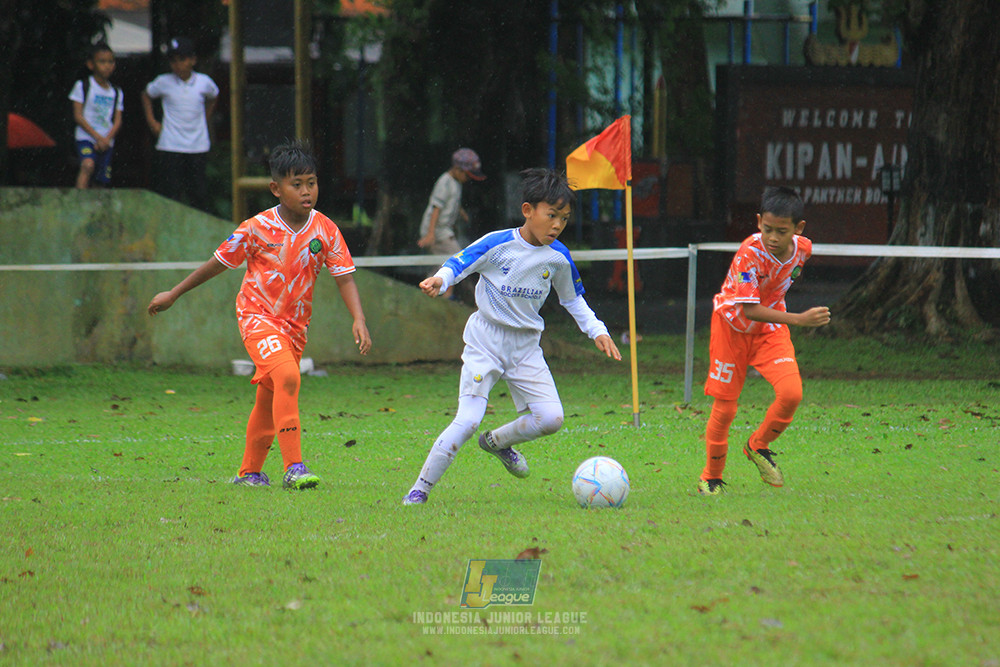 ijl u11 110126 soccer future lab cijantung vs brazillian ss senayan