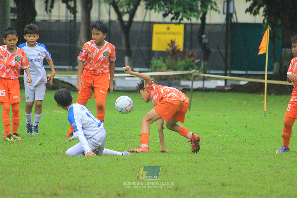 ijl u11 110126 soccer future lab cijantung vs brazillian ss senayan