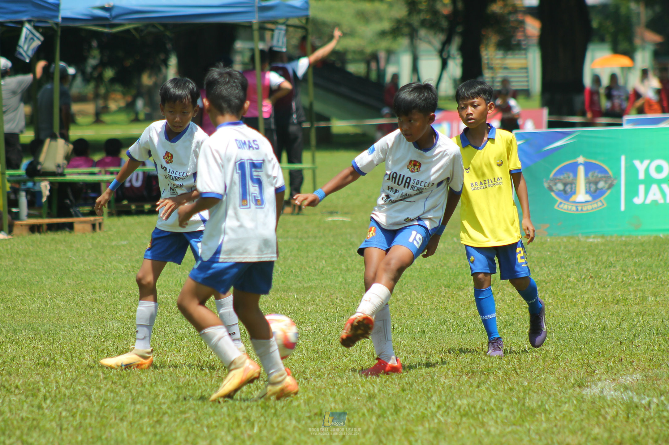 ijl u11 120426 brazillian ss bintaro vs java soccer academy