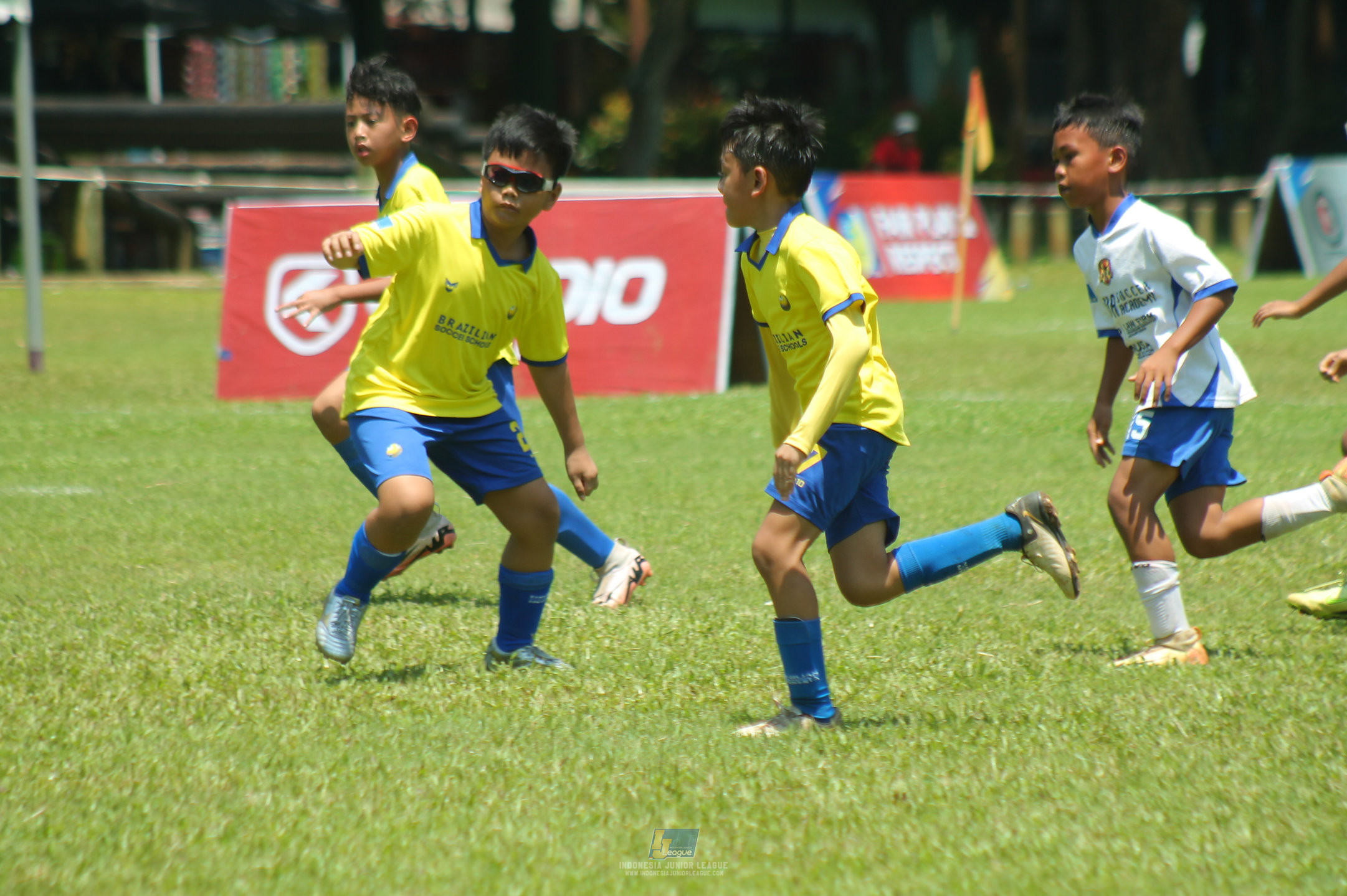 ijl u11 120426 brazillian ss bintaro vs java soccer academy