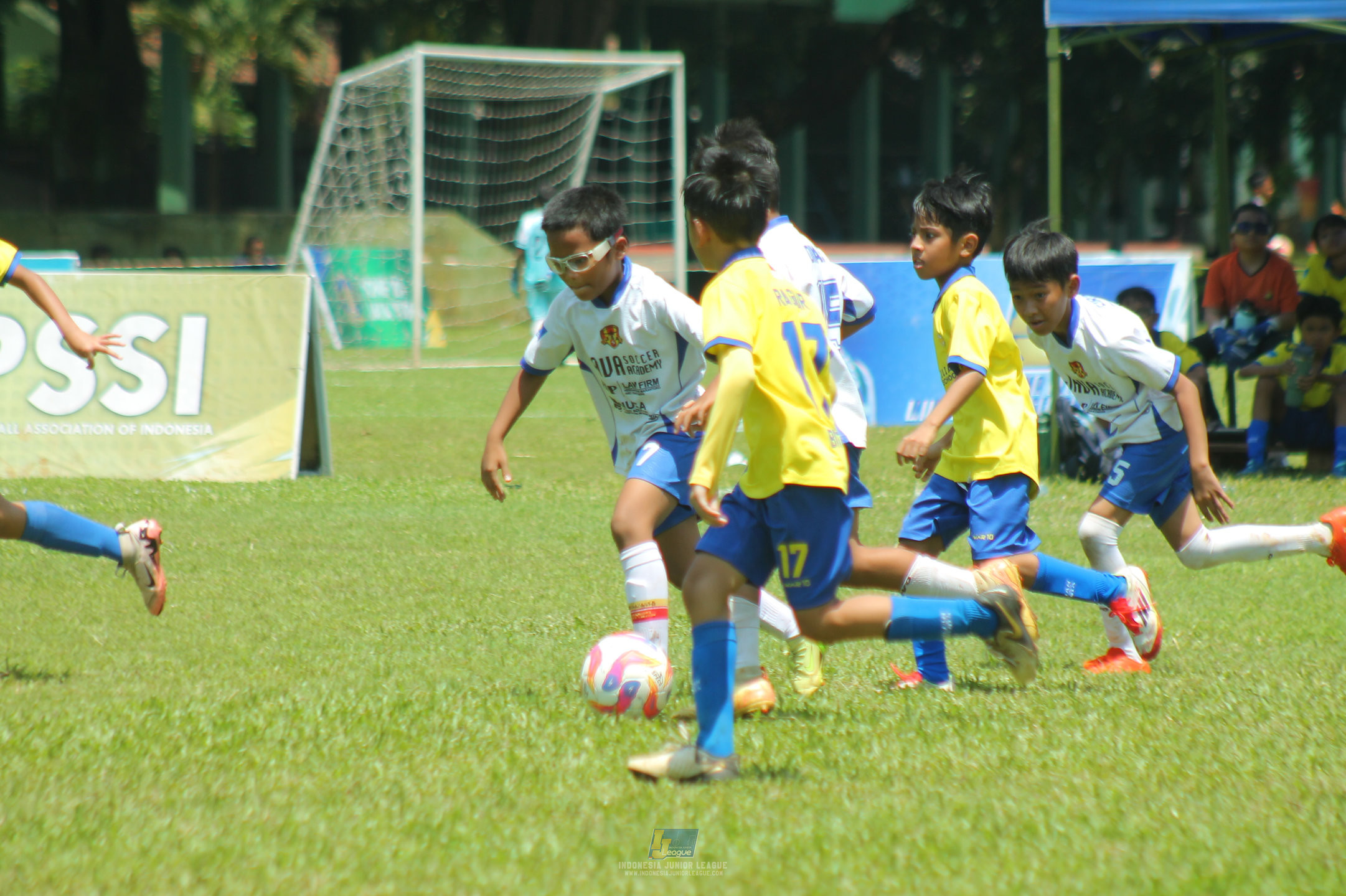 ijl u11 120426 brazillian ss bintaro vs java soccer academy