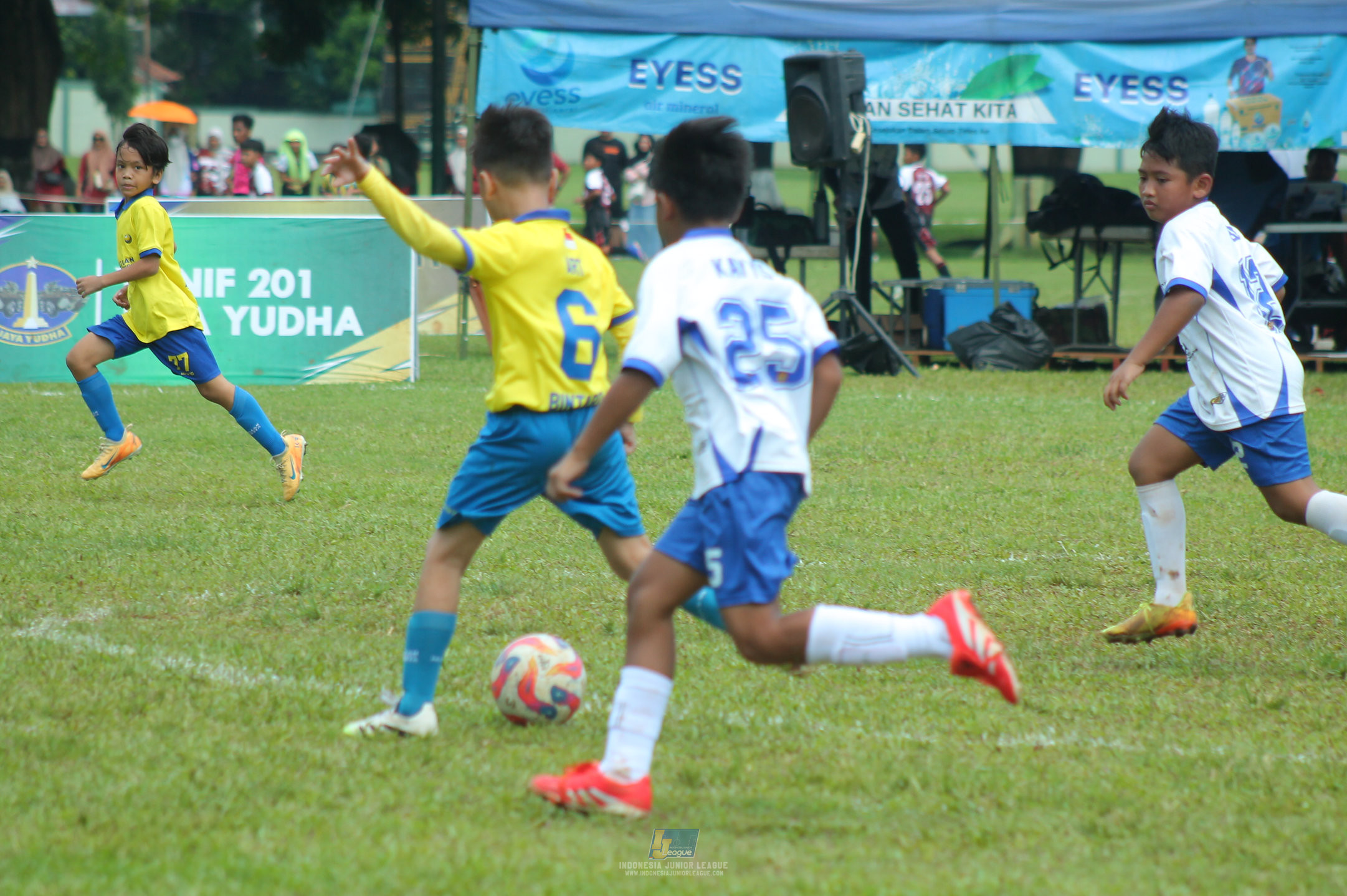 ijl u11 120426 brazillian ss bintaro vs java soccer academy