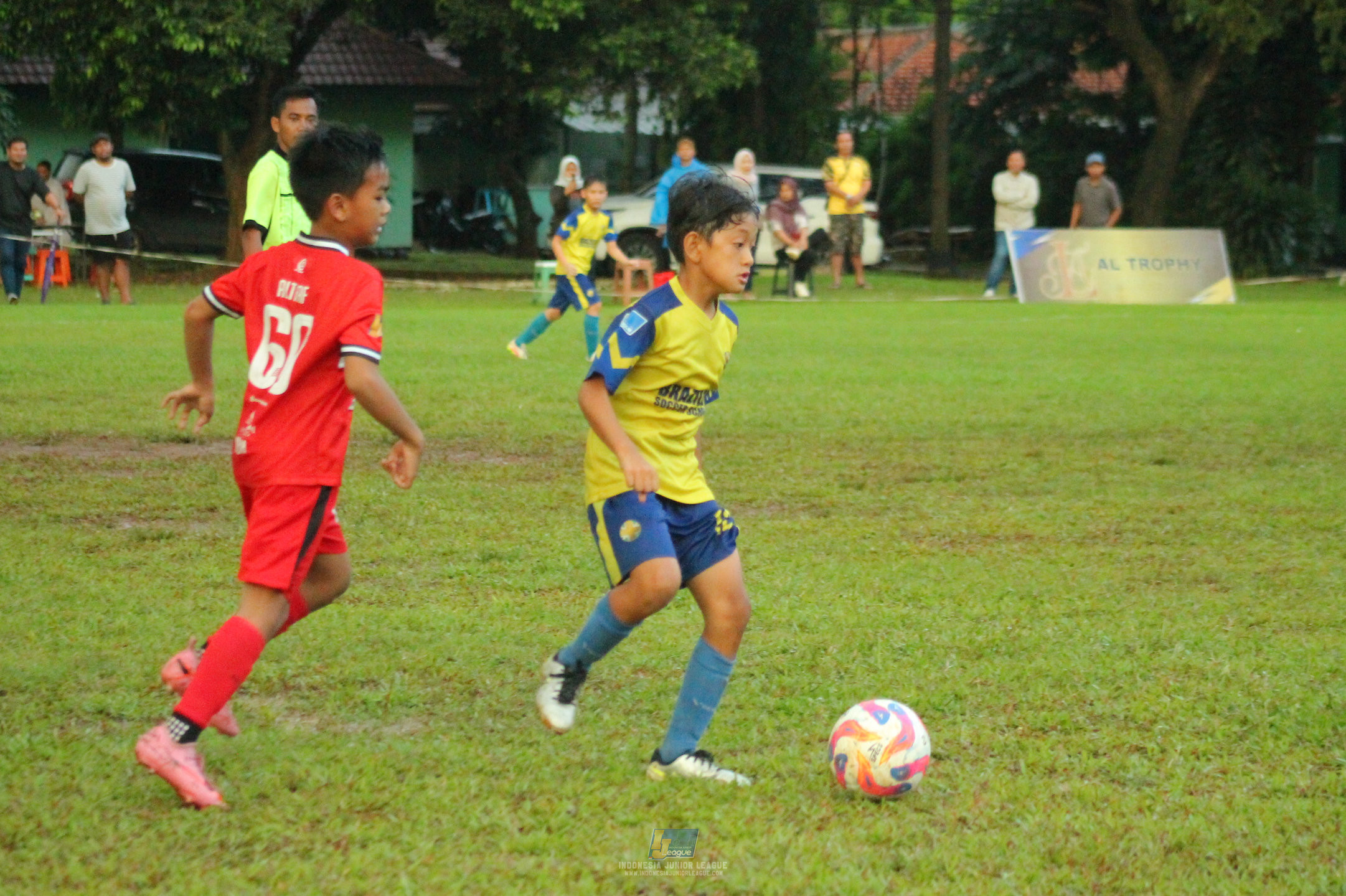 ijl u11 120426 brazillian ss lfa vs kids soccer family