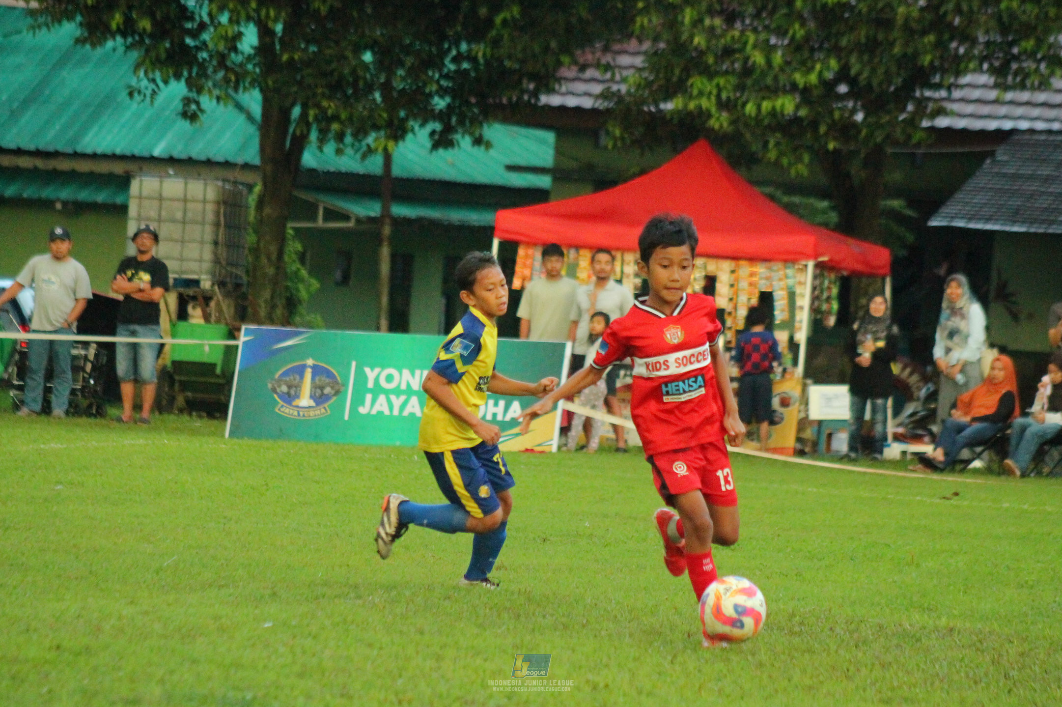 ijl u11 120426 brazillian ss lfa vs kids soccer family