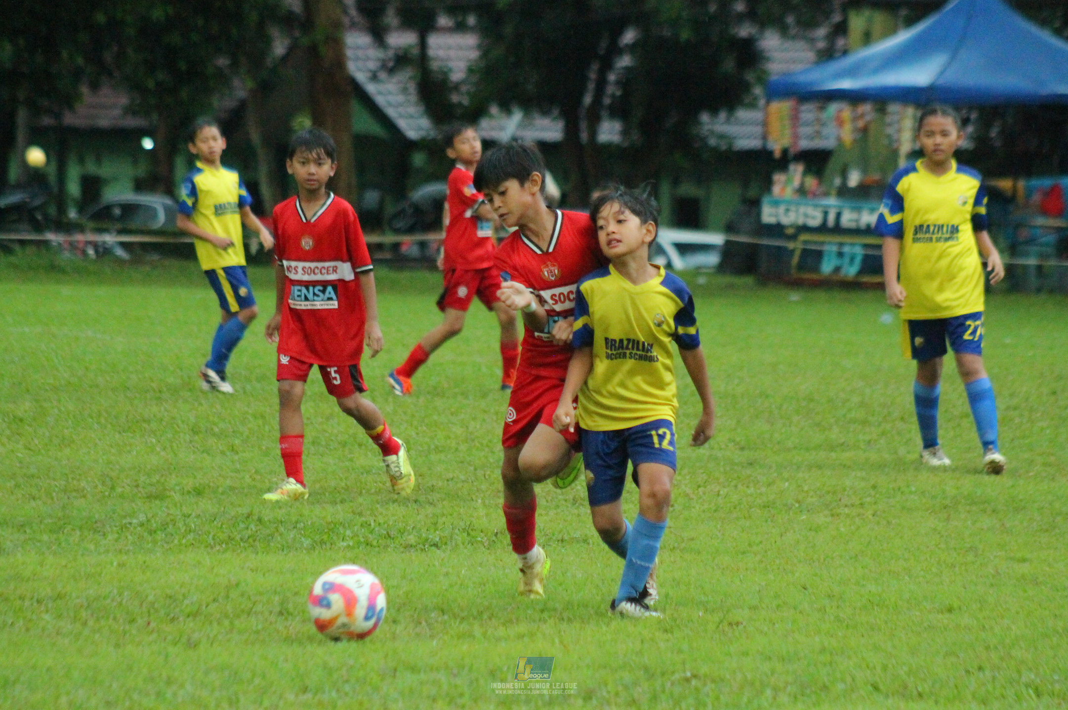ijl u11 120426 brazillian ss lfa vs kids soccer family