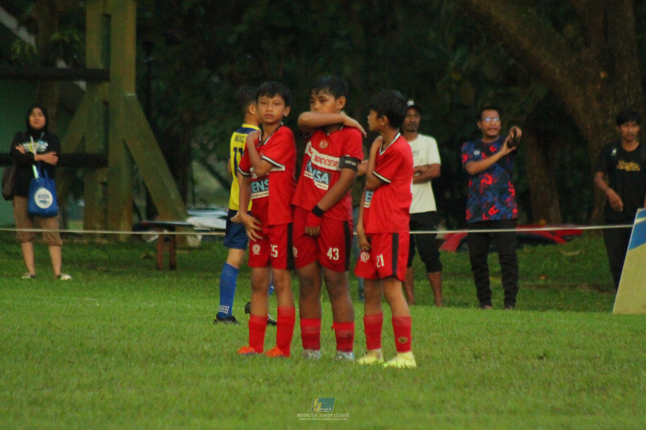 ijl u11 120426 brazillian ss lfa vs kids soccer family