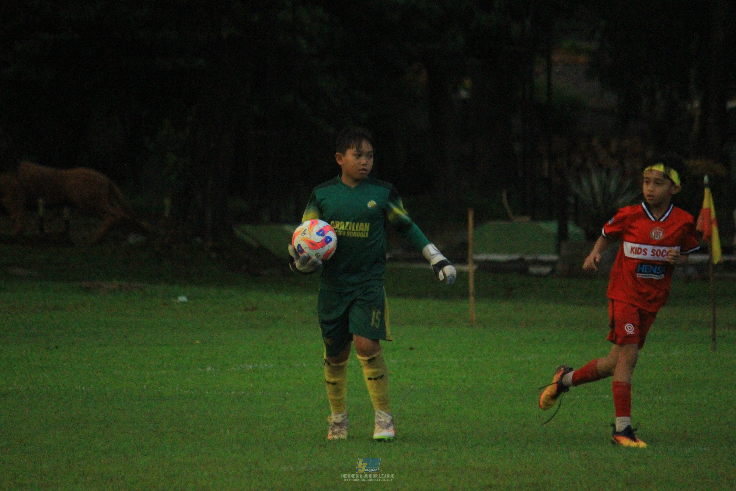 ijl u11 120426 brazillian ss lfa vs kids soccer family