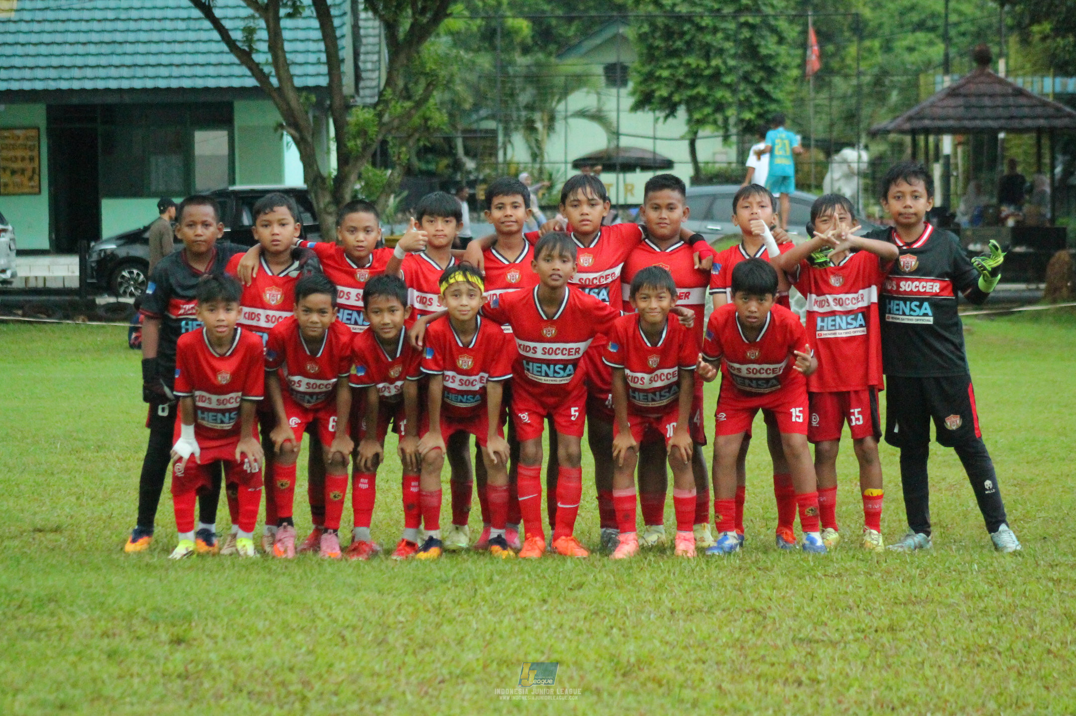 ijl u11 120426 brazillian ss lfa vs kids soccer family