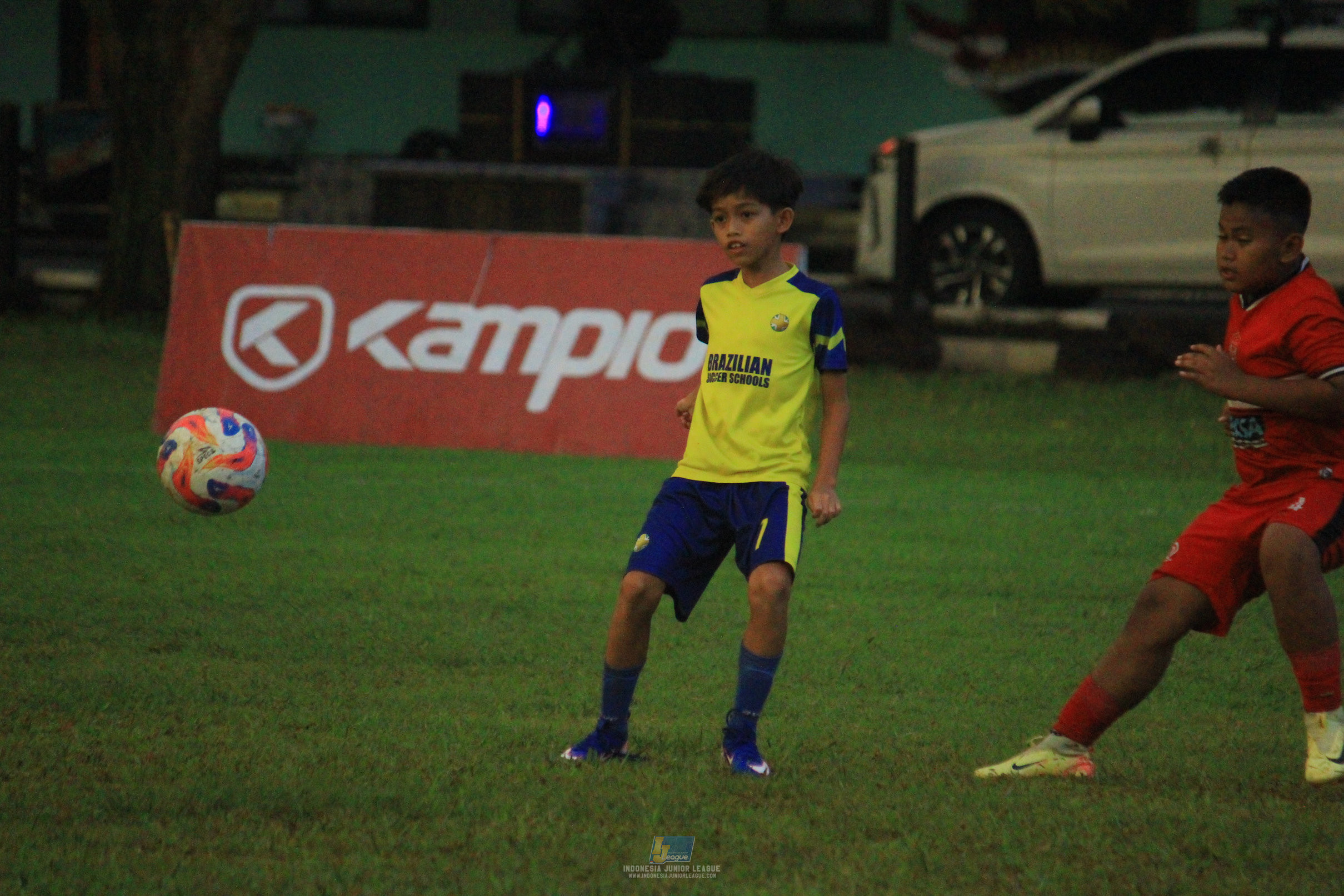 ijl u11 120426 brazillian ss lfa vs kids soccer family