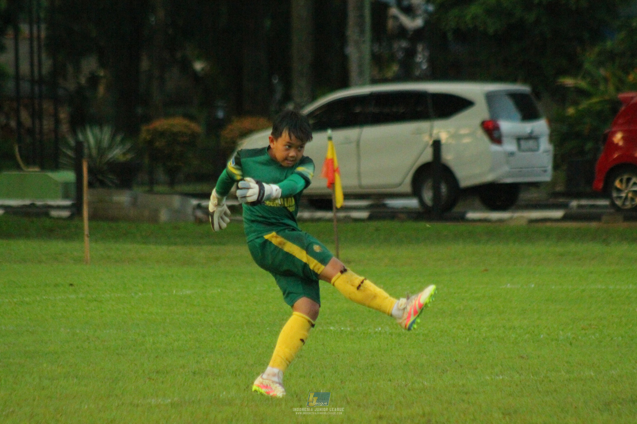ijl u11 120426 brazillian ss lfa vs kids soccer family