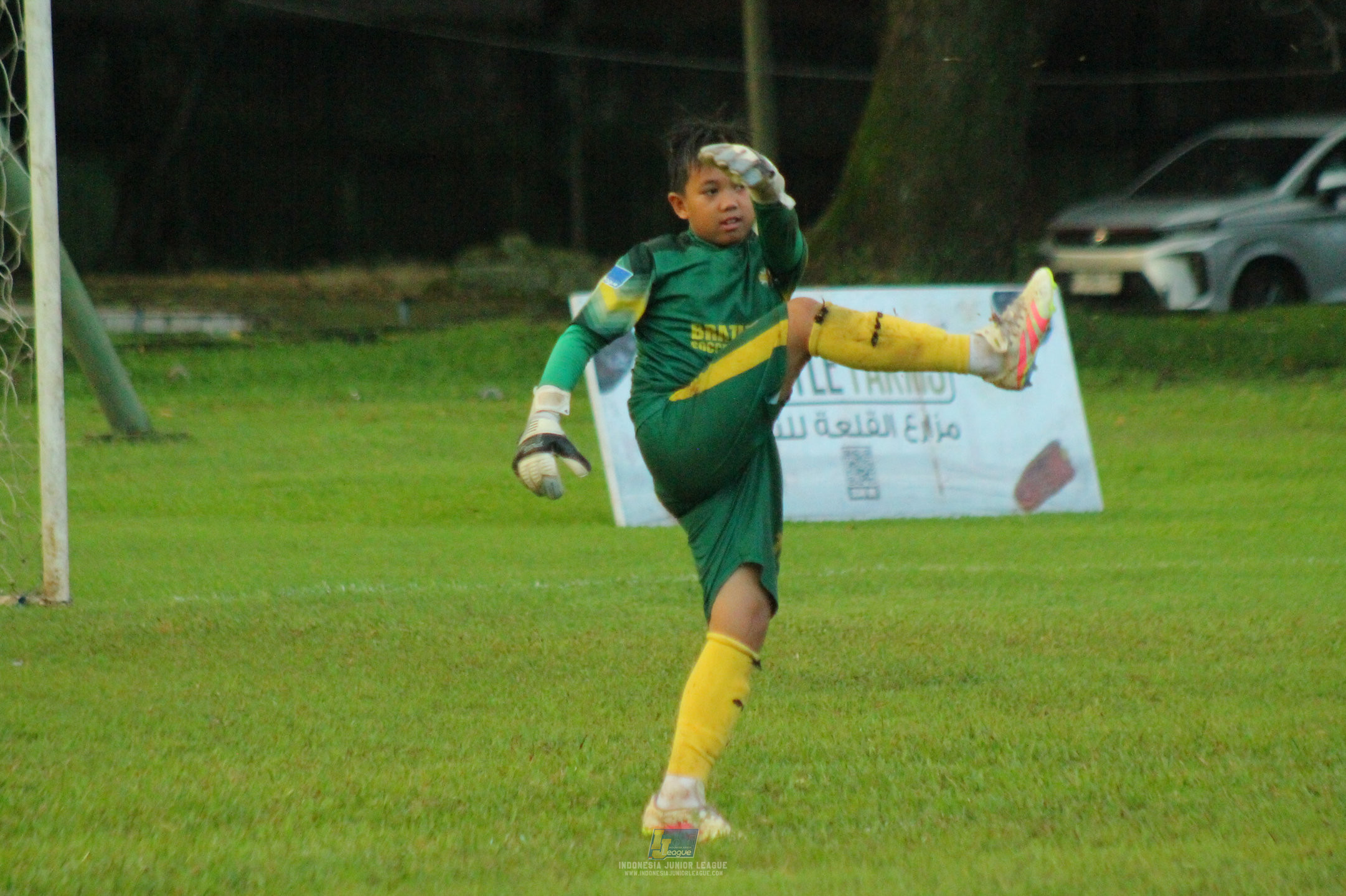 ijl u11 120426 brazillian ss lfa vs kids soccer family