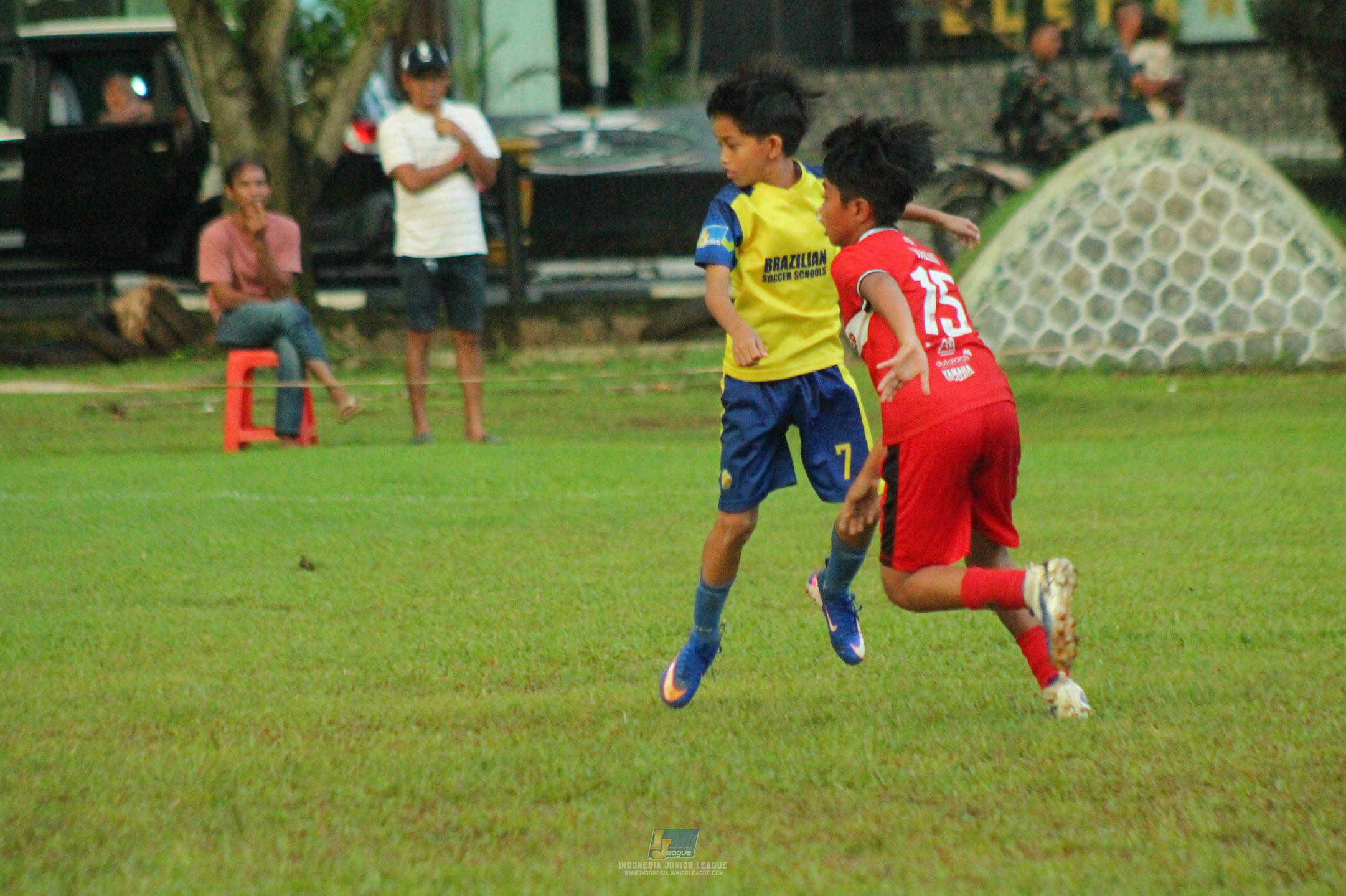 ijl u11 120426 brazillian ss lfa vs kids soccer family