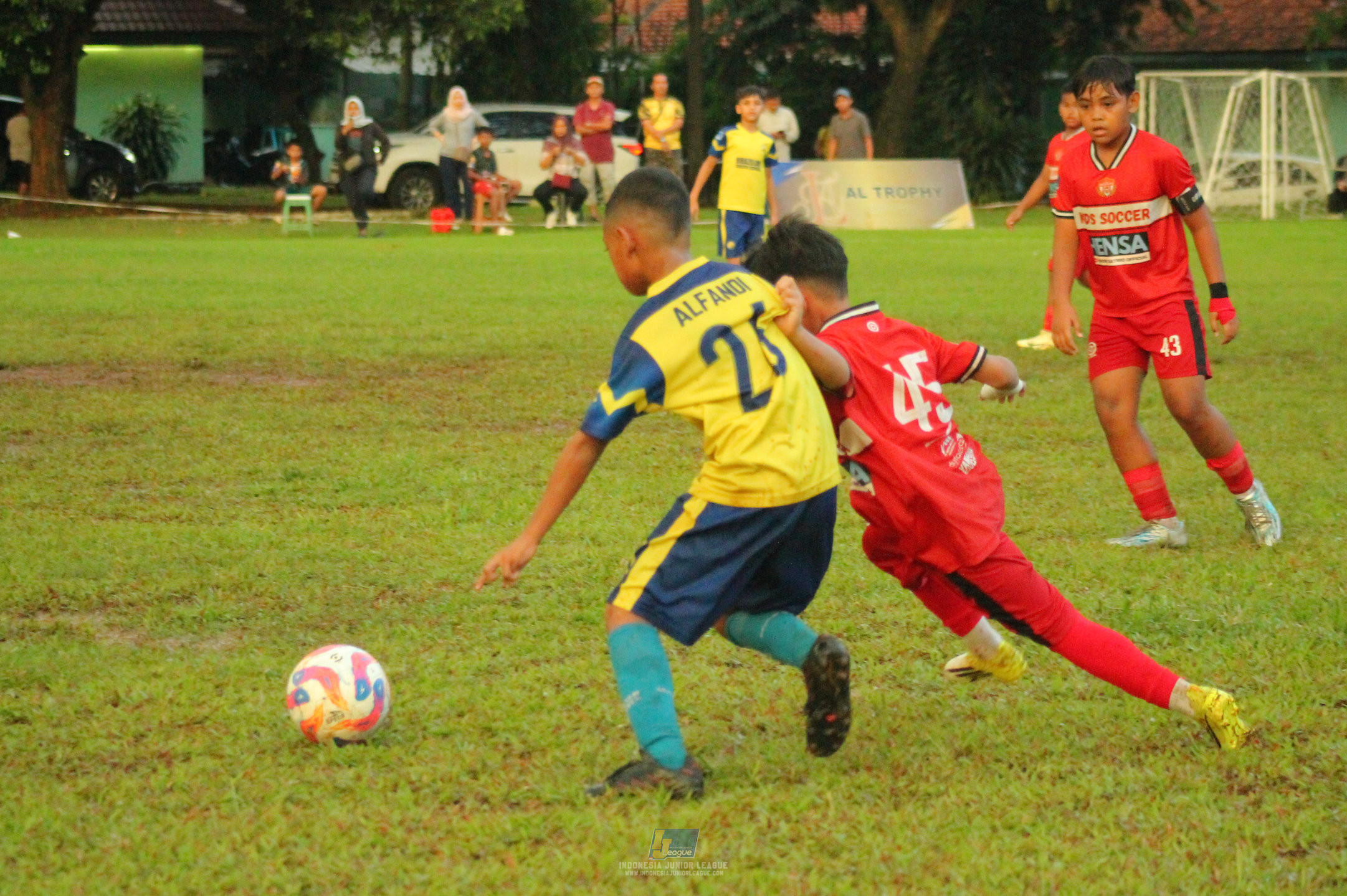 ijl u11 120426 brazillian ss lfa vs kids soccer family