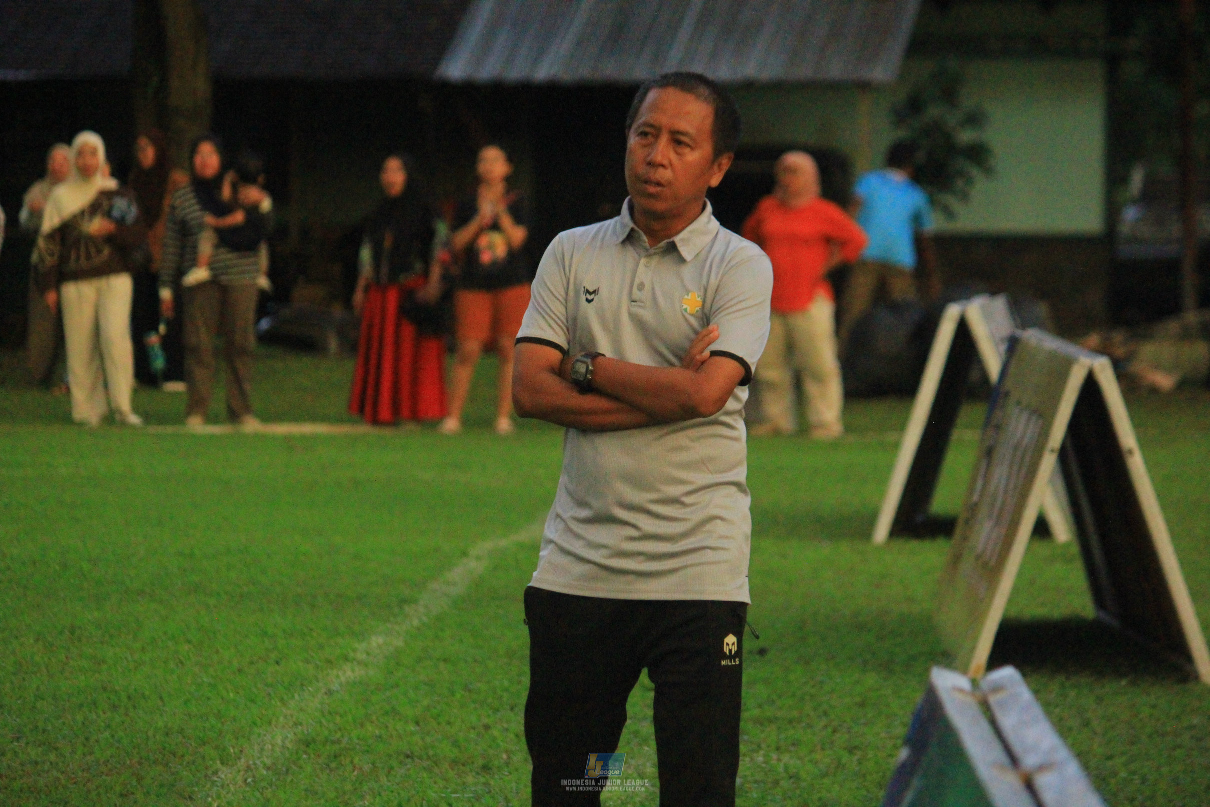 ijl u11 120426 brazillian ss lfa vs kids soccer family