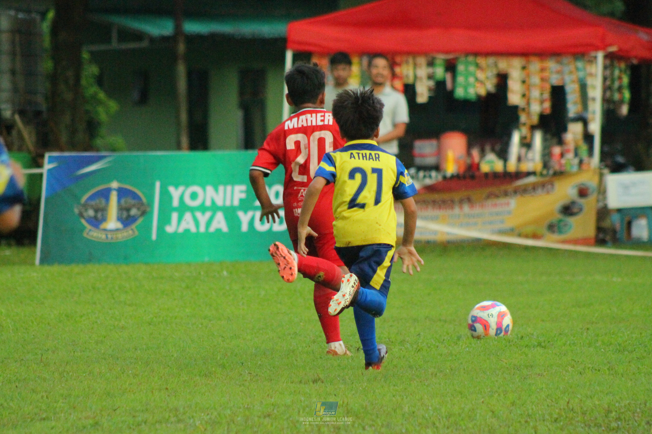 ijl u11 120426 brazillian ss lfa vs kids soccer family